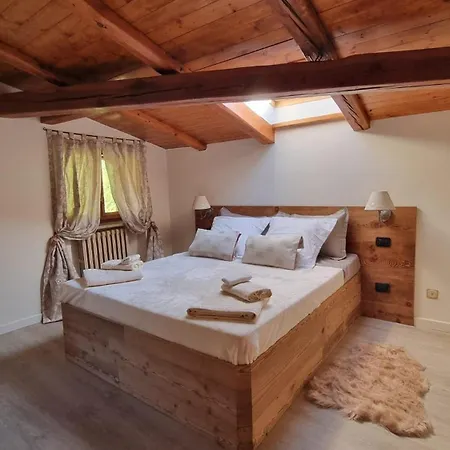 La Mansarda Nel Bosco Con Giardino E Terrazzo