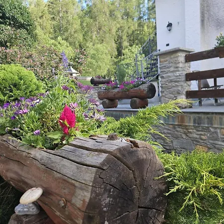 Сasa de vacaciones La Mansarda Nel Bosco Con Giardino E Terrazzo Oulx